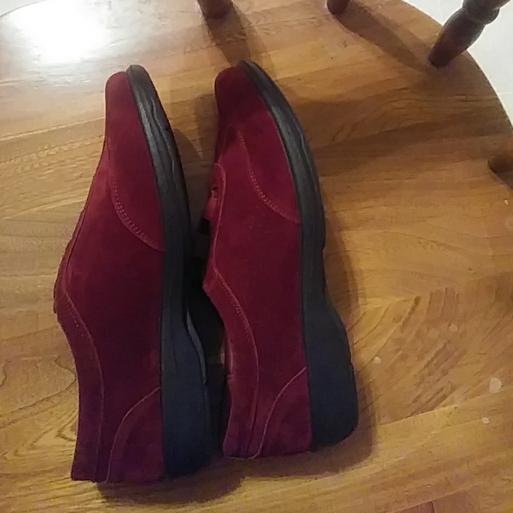 Shoes - Picture 4 of 5